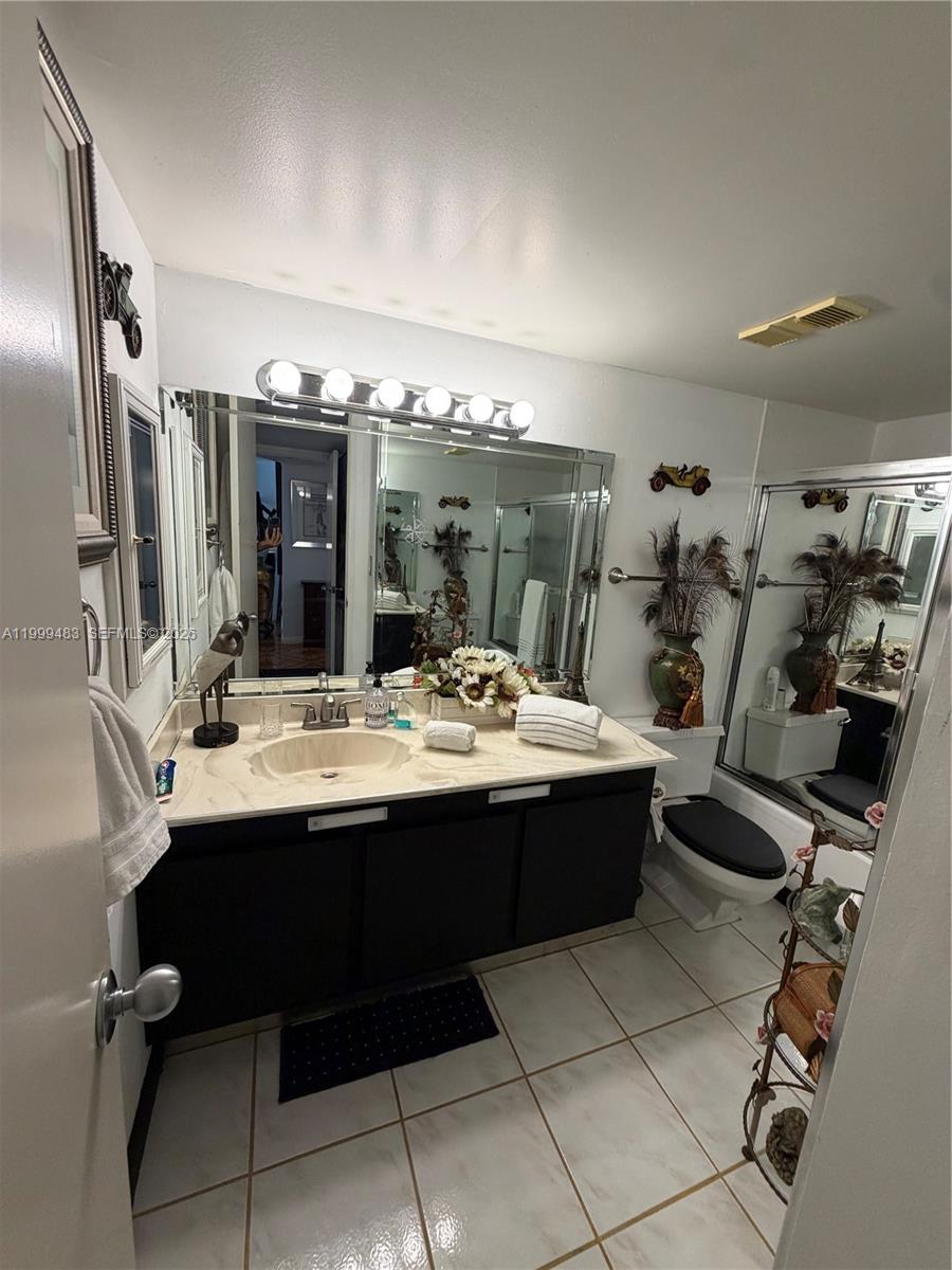 THE CLIPPER AT BISC COVE - Residential