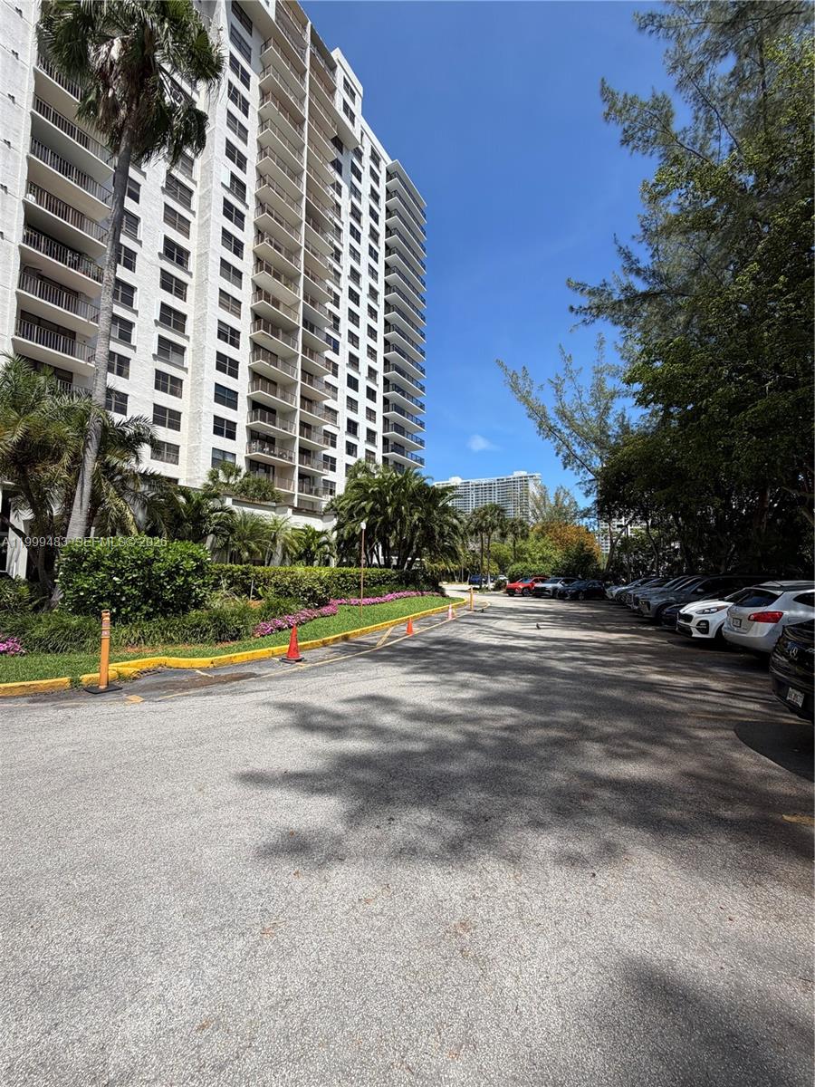 THE CLIPPER AT BISC COVE - Residential