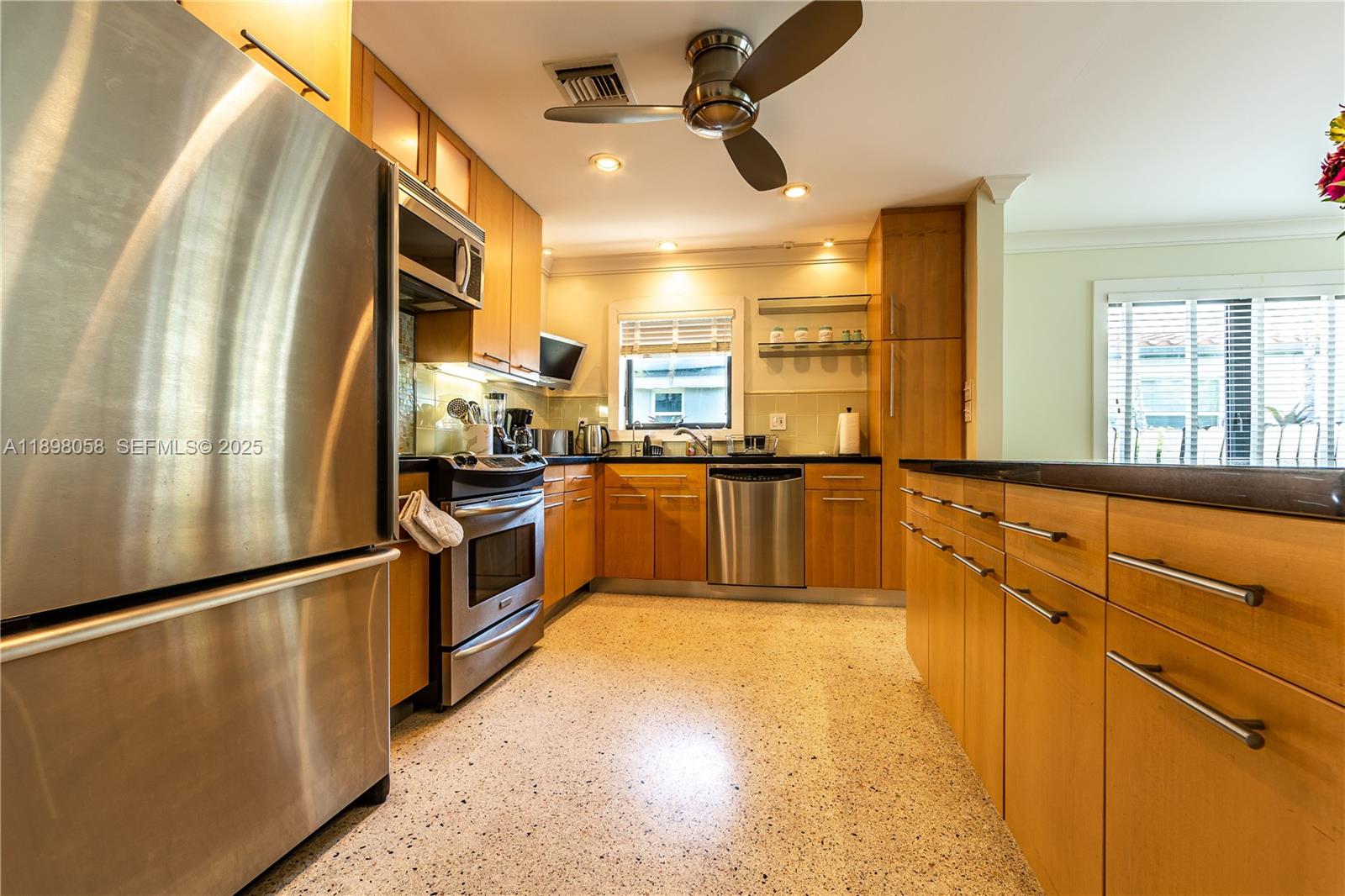 HOLLYWOOD - Residential Lease