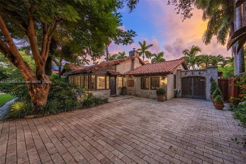 A home in Biscayne Park