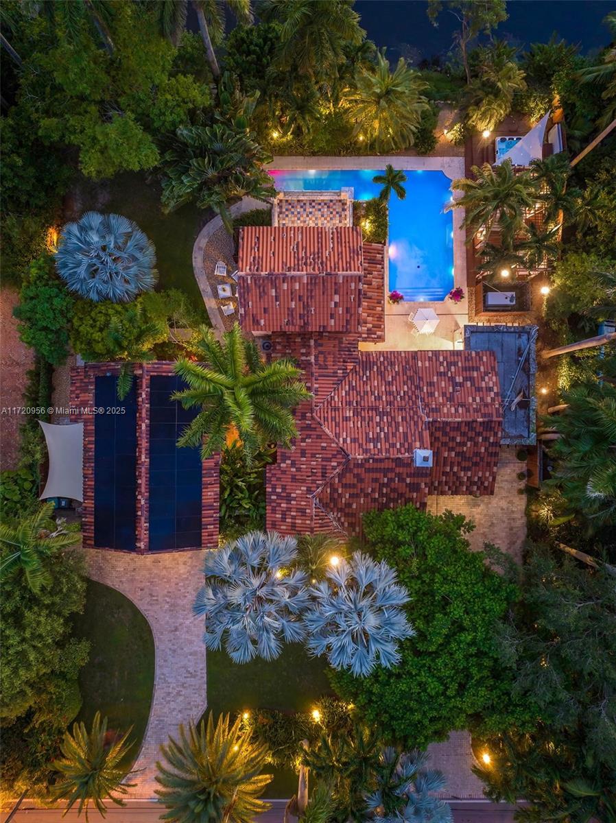 BISCAYNE PARK ESTATES - Residential