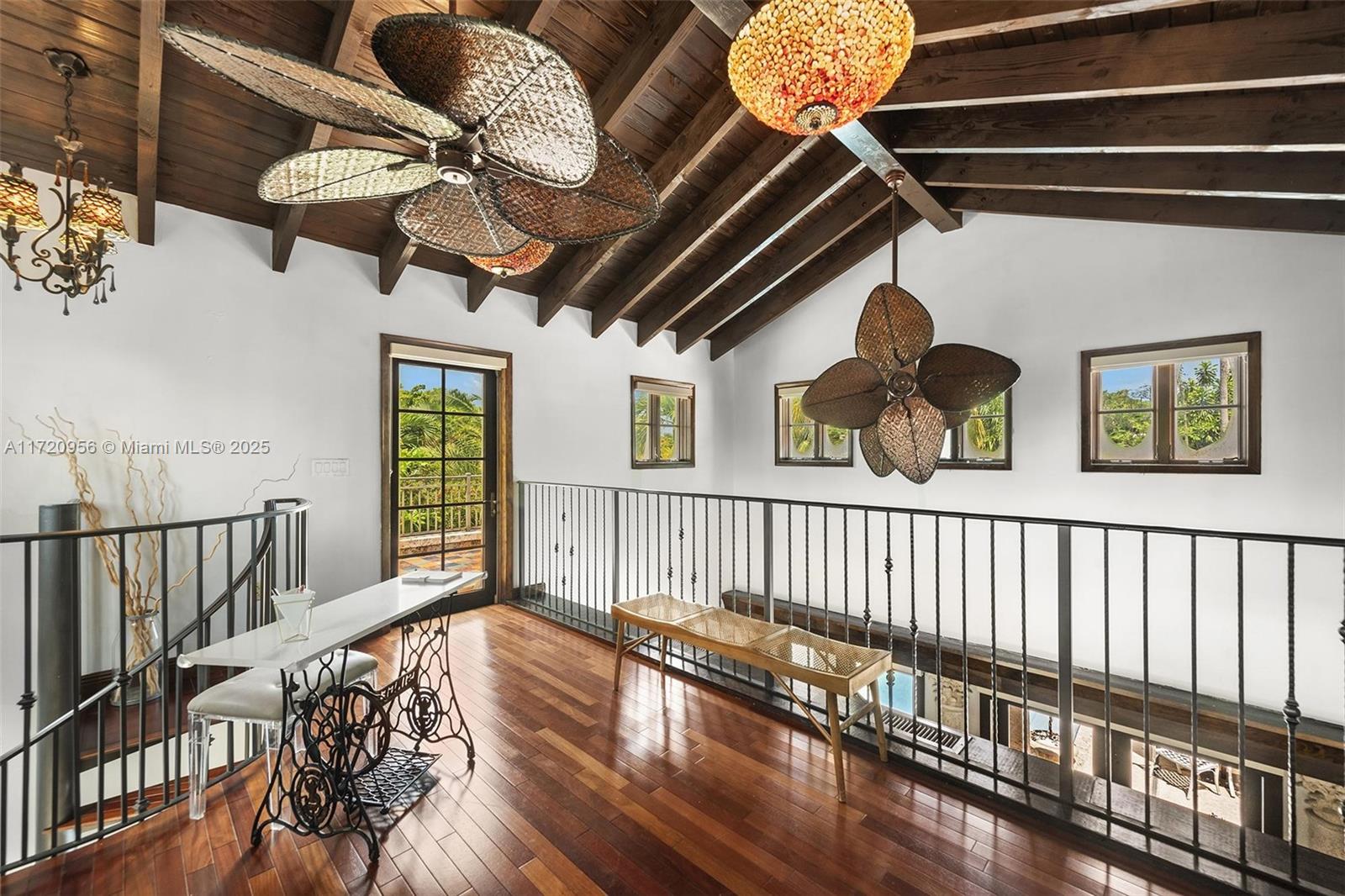 BISCAYNE PARK ESTATES - Residential