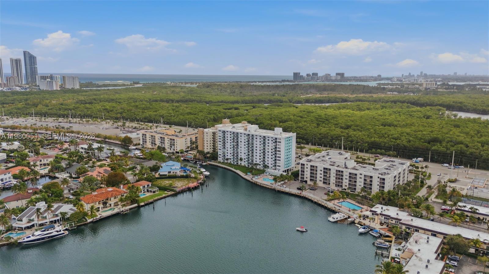 STRATFORD HOUSE CONDO - Residential