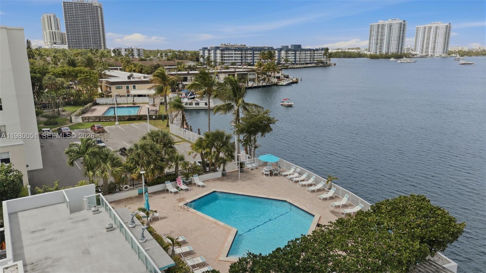 STRATFORD HOUSE CONDO - Residential