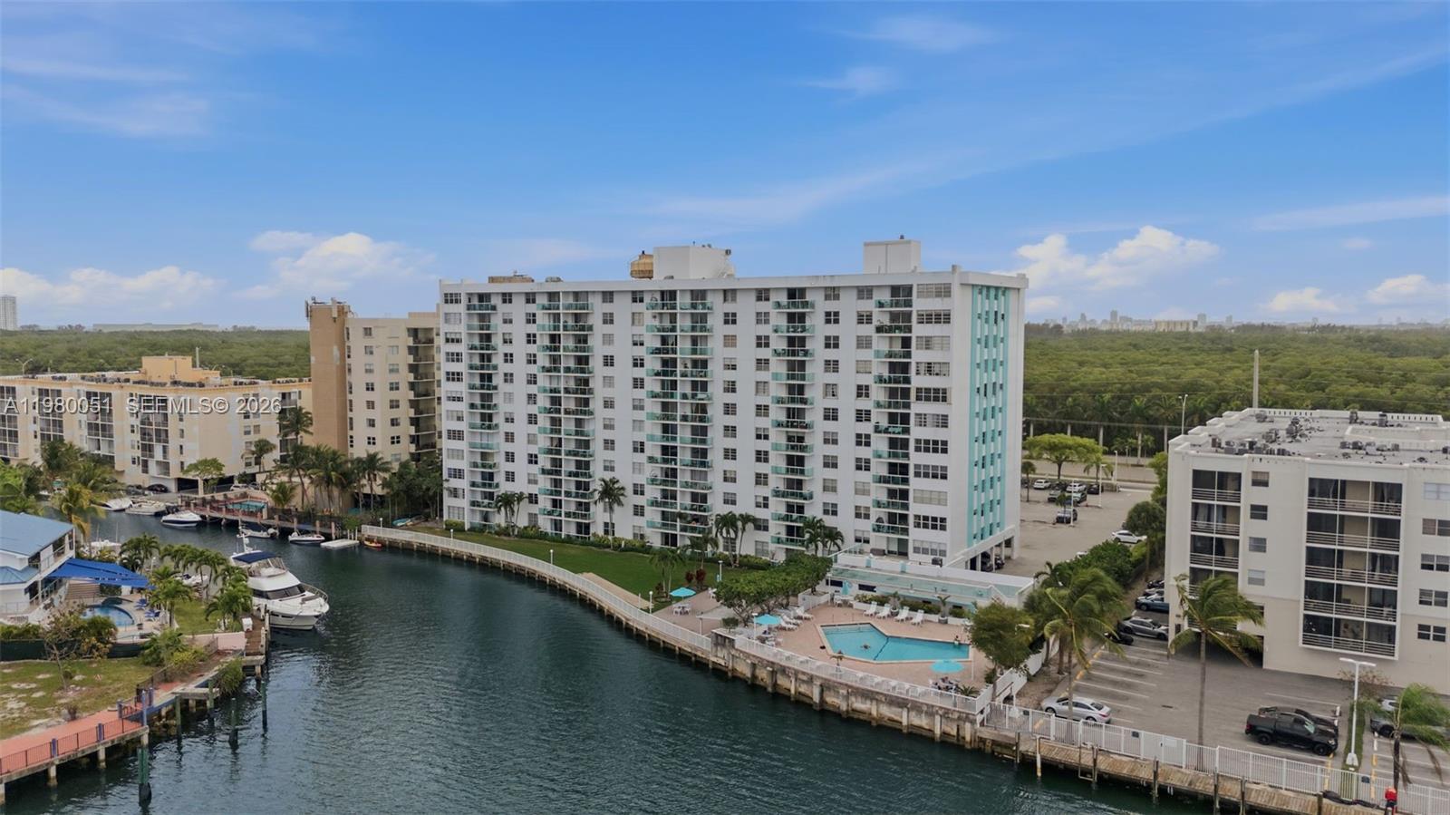 STRATFORD HOUSE CONDO - Residential