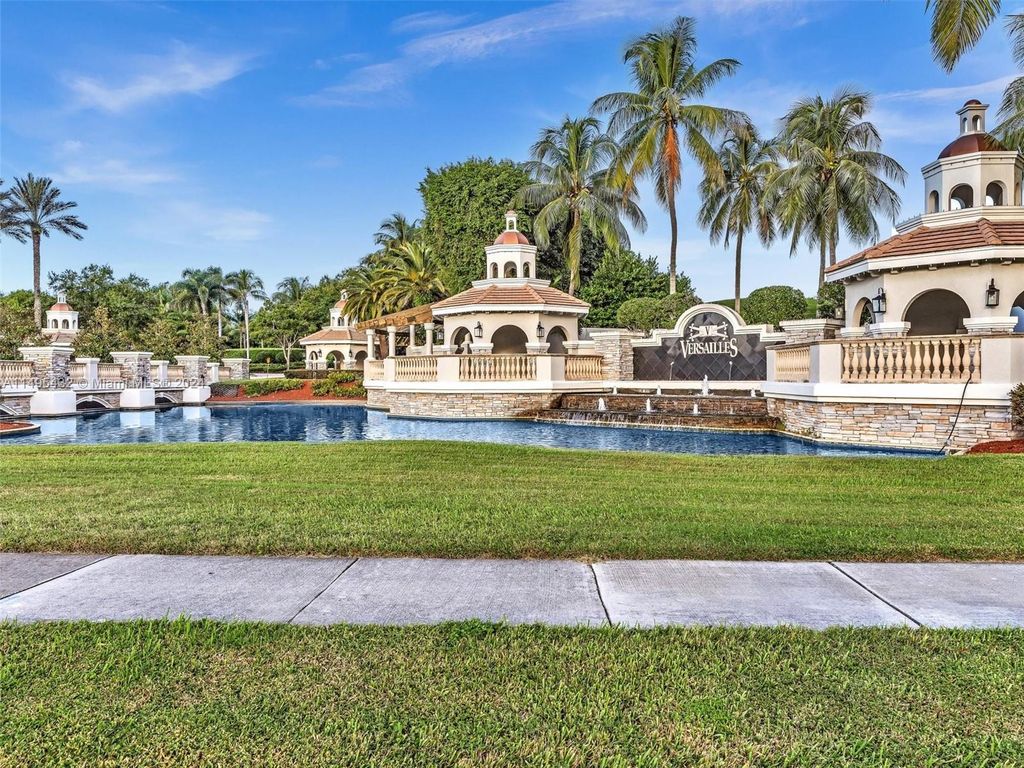 Photo of 10706 Versailles Blvd, Wellington, FL 33449 (MLS # A11495432)