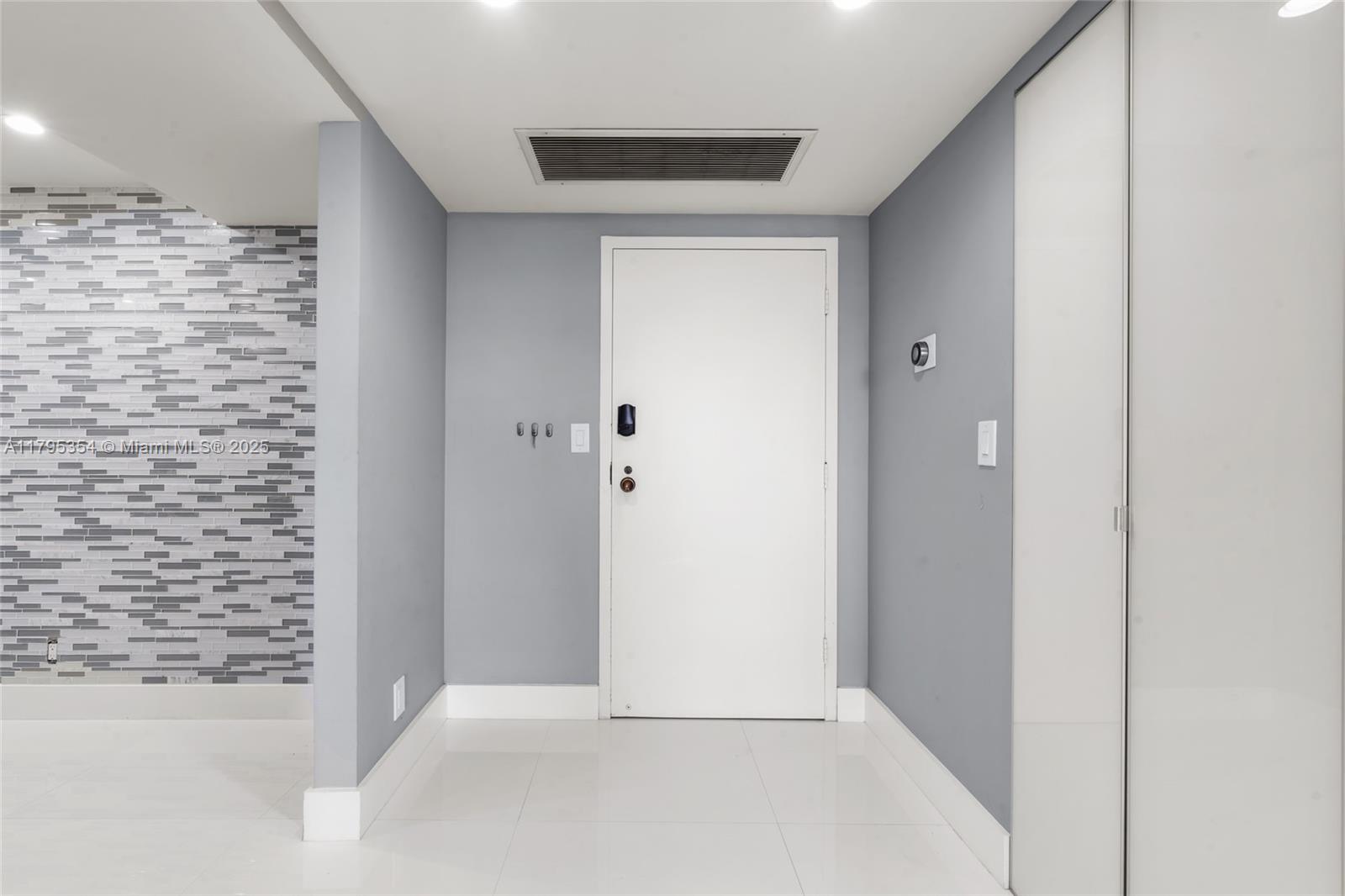 OLYMPUS CONDO PHASE - Residential Lease