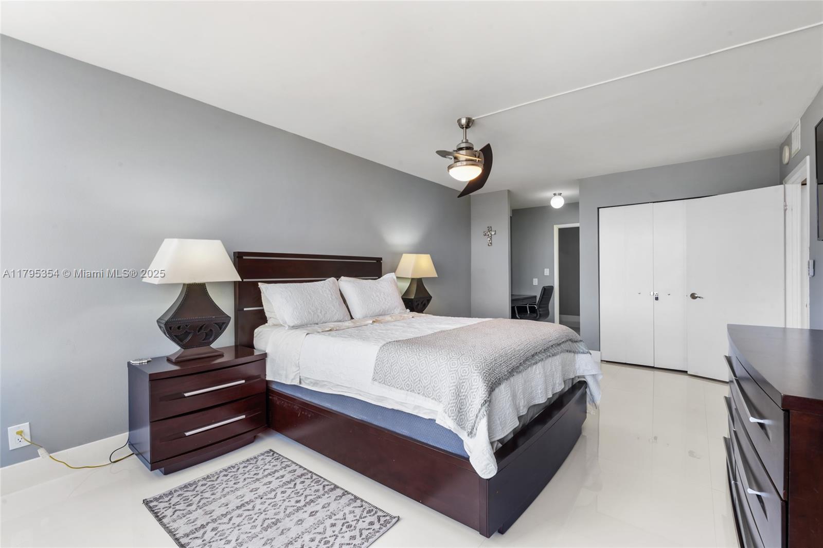 OLYMPUS CONDO PHASE - Residential Lease