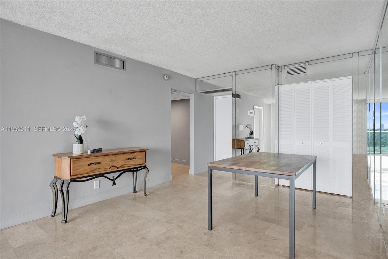 ARLEN HOUSE EAST CONDO - Residential