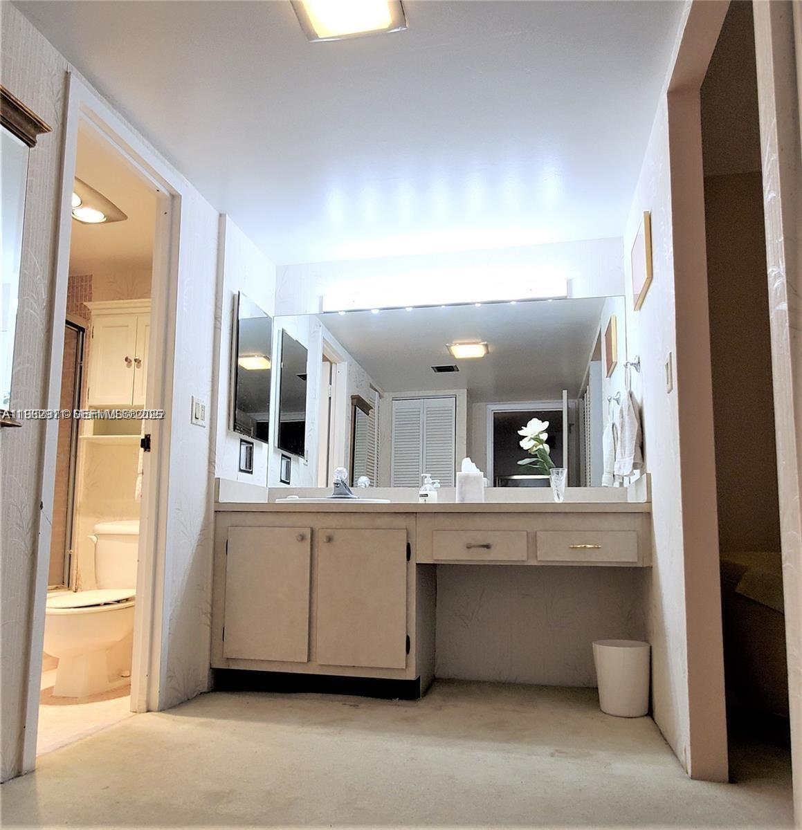 ARLEN HOUSE EAST CONDO - Residential