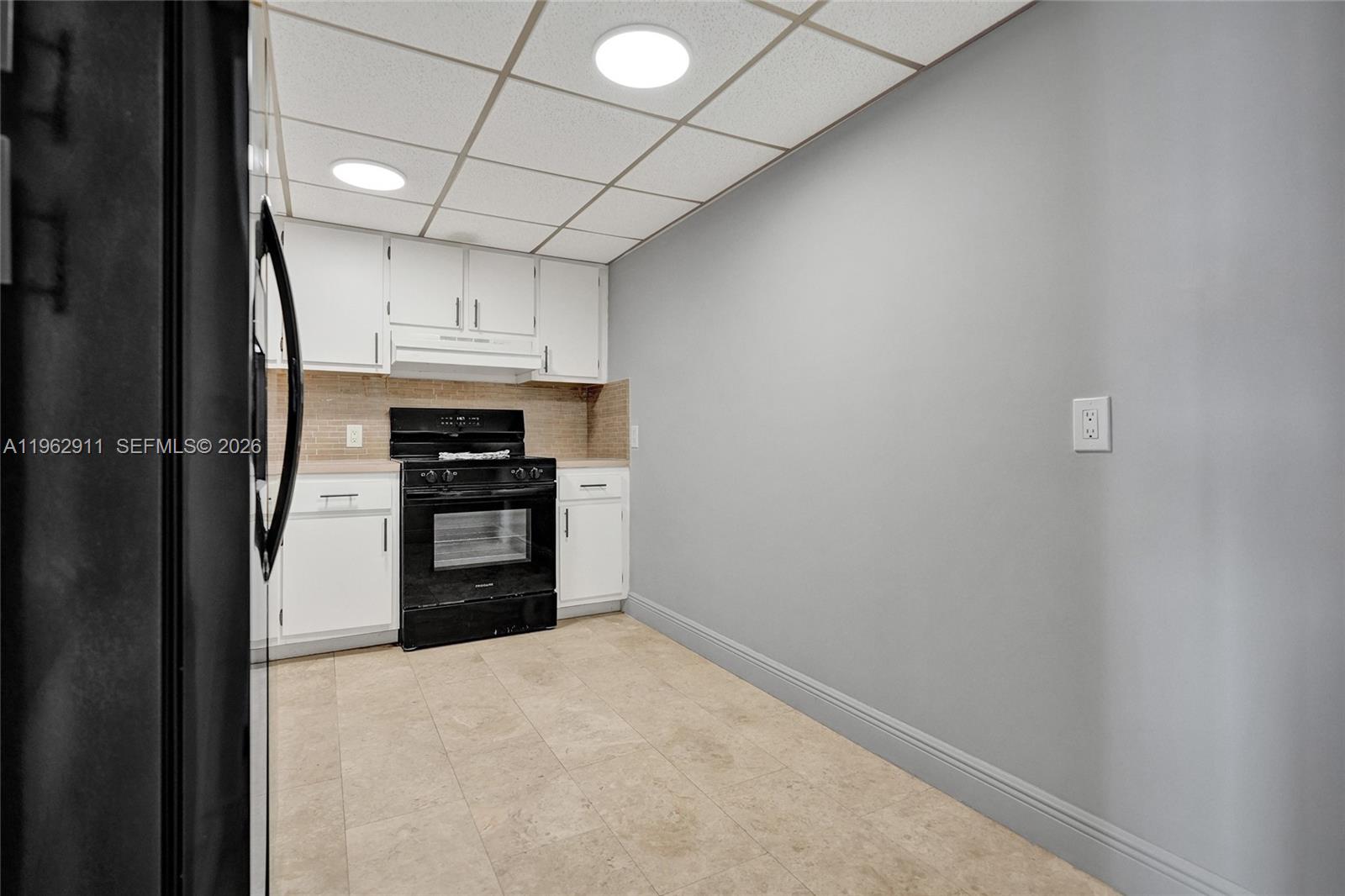 ARLEN HOUSE EAST CONDO - Residential