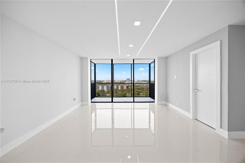 20379 W Country Club Dr 1631 Aventura FL 33180
