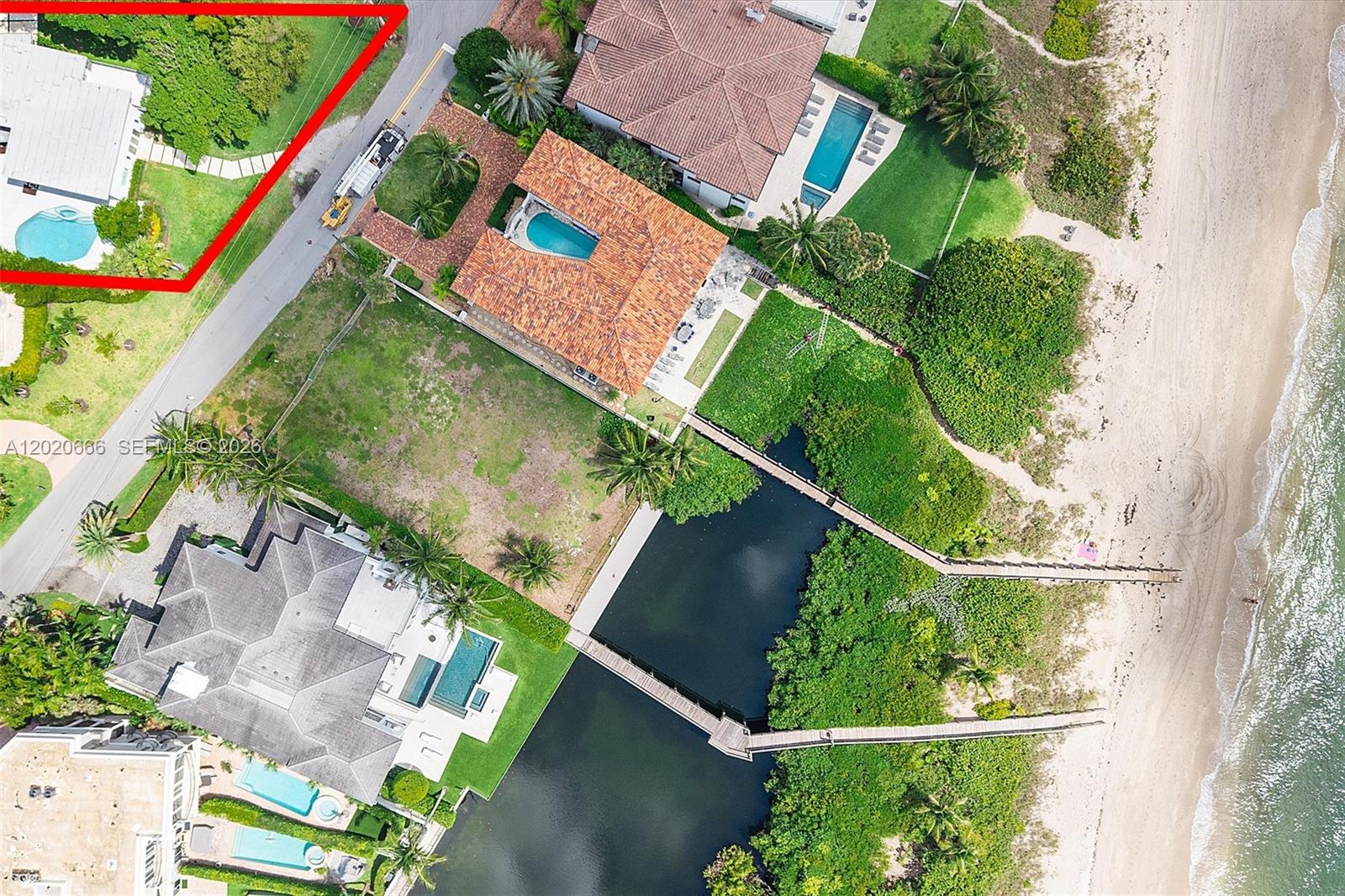 1903 Bay Dr