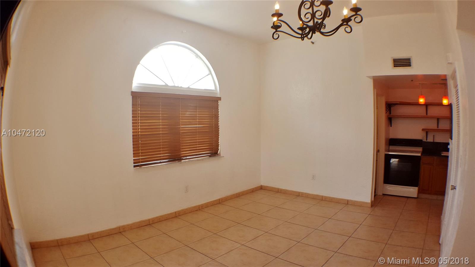 THE LEXINGTON EUCLID COND - Residential Lease