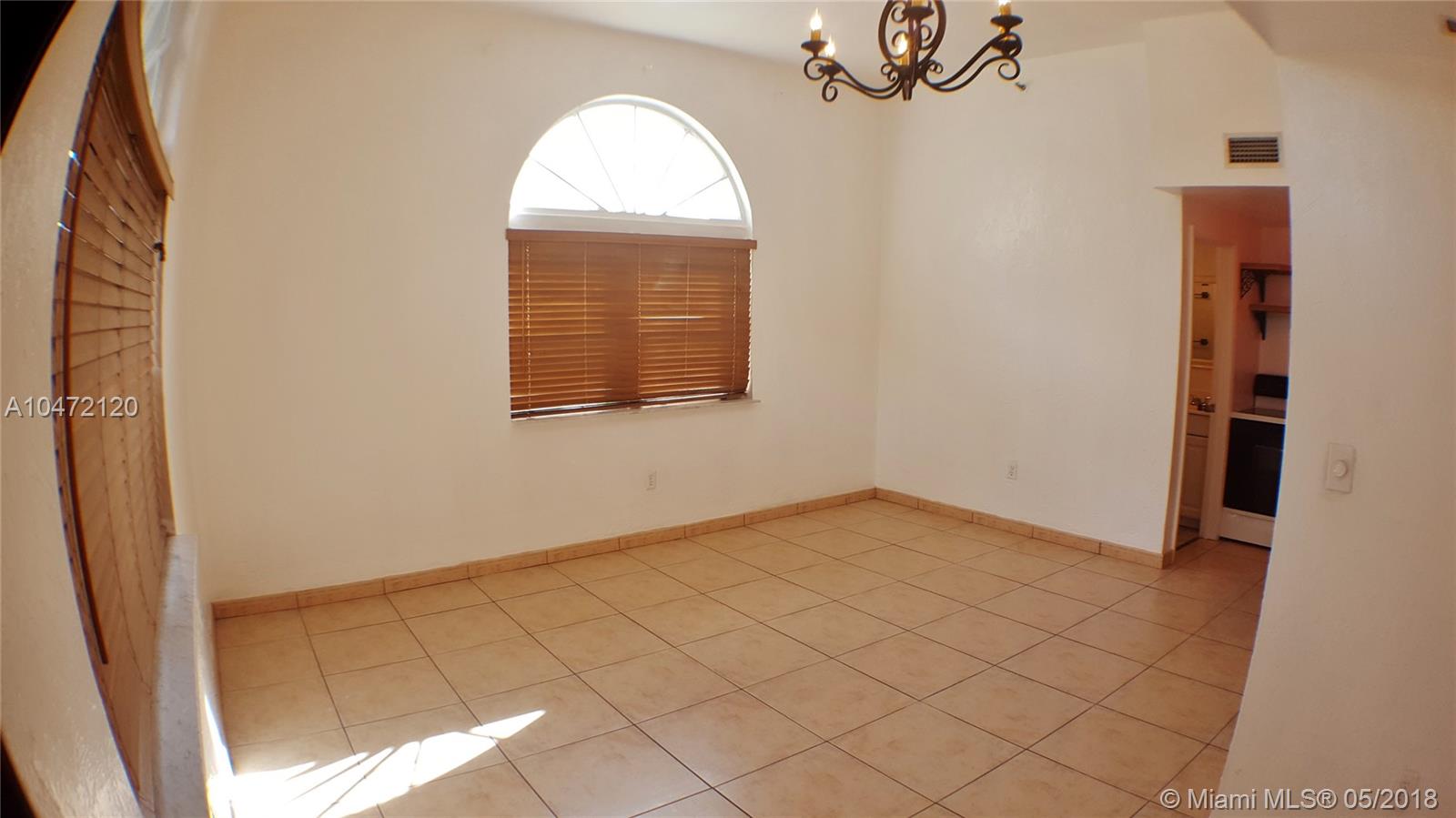 THE LEXINGTON EUCLID COND - Residential Lease