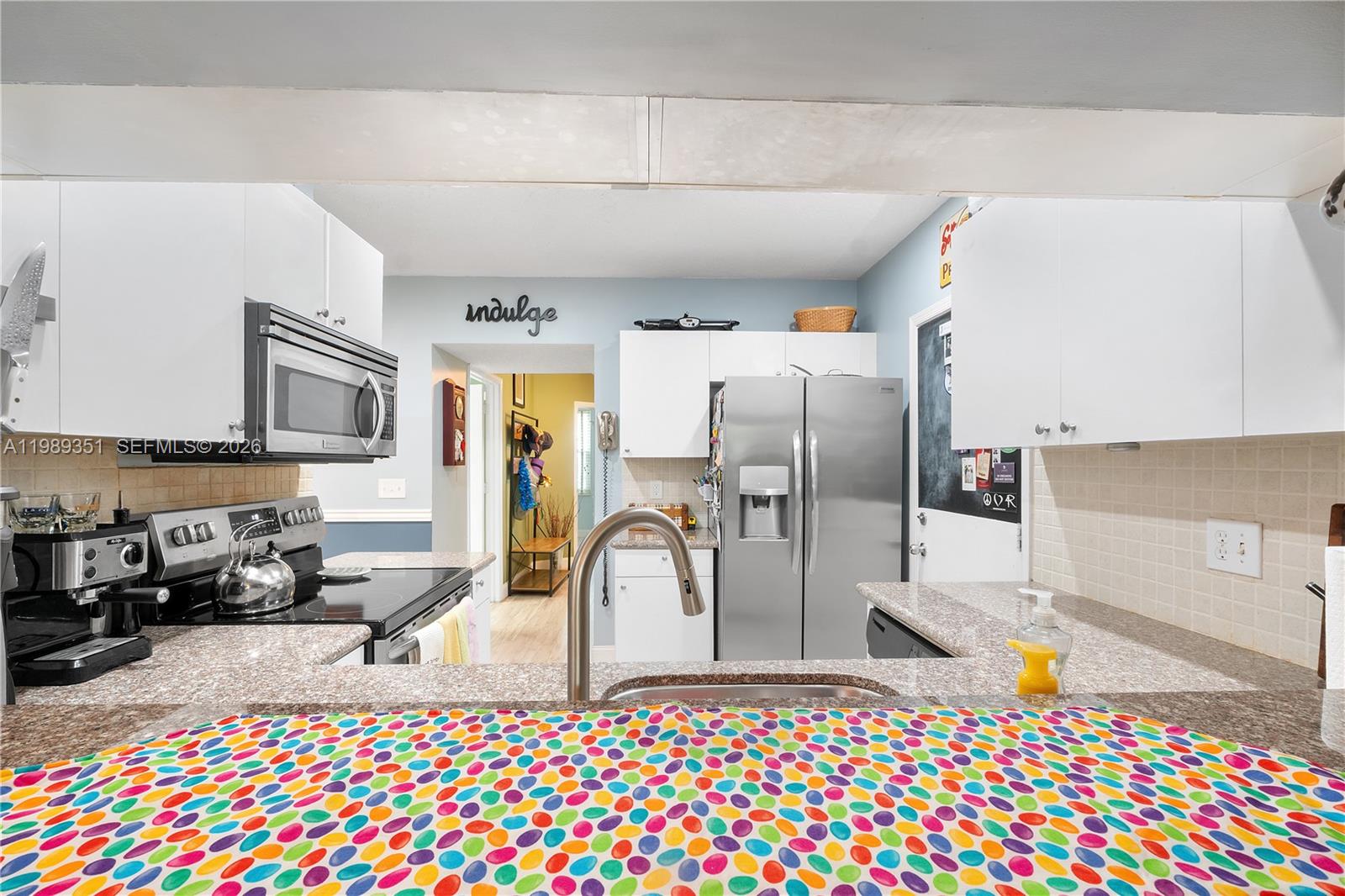 KENSINGTON MANOR - Residential