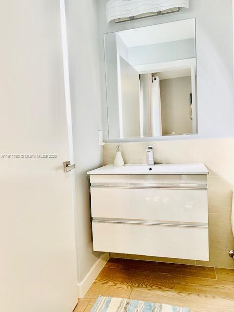 D GEMS CONDO - Residential Lease