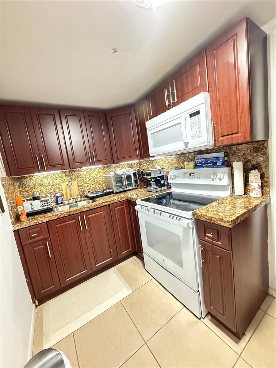 6990 NW 186th St 4-215A