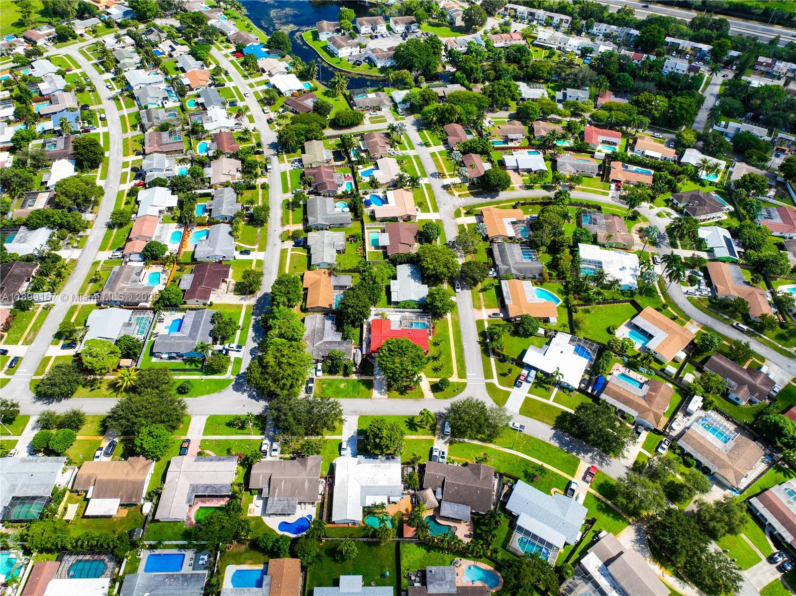 COCONUT CREEK 9TH SEC - Residential