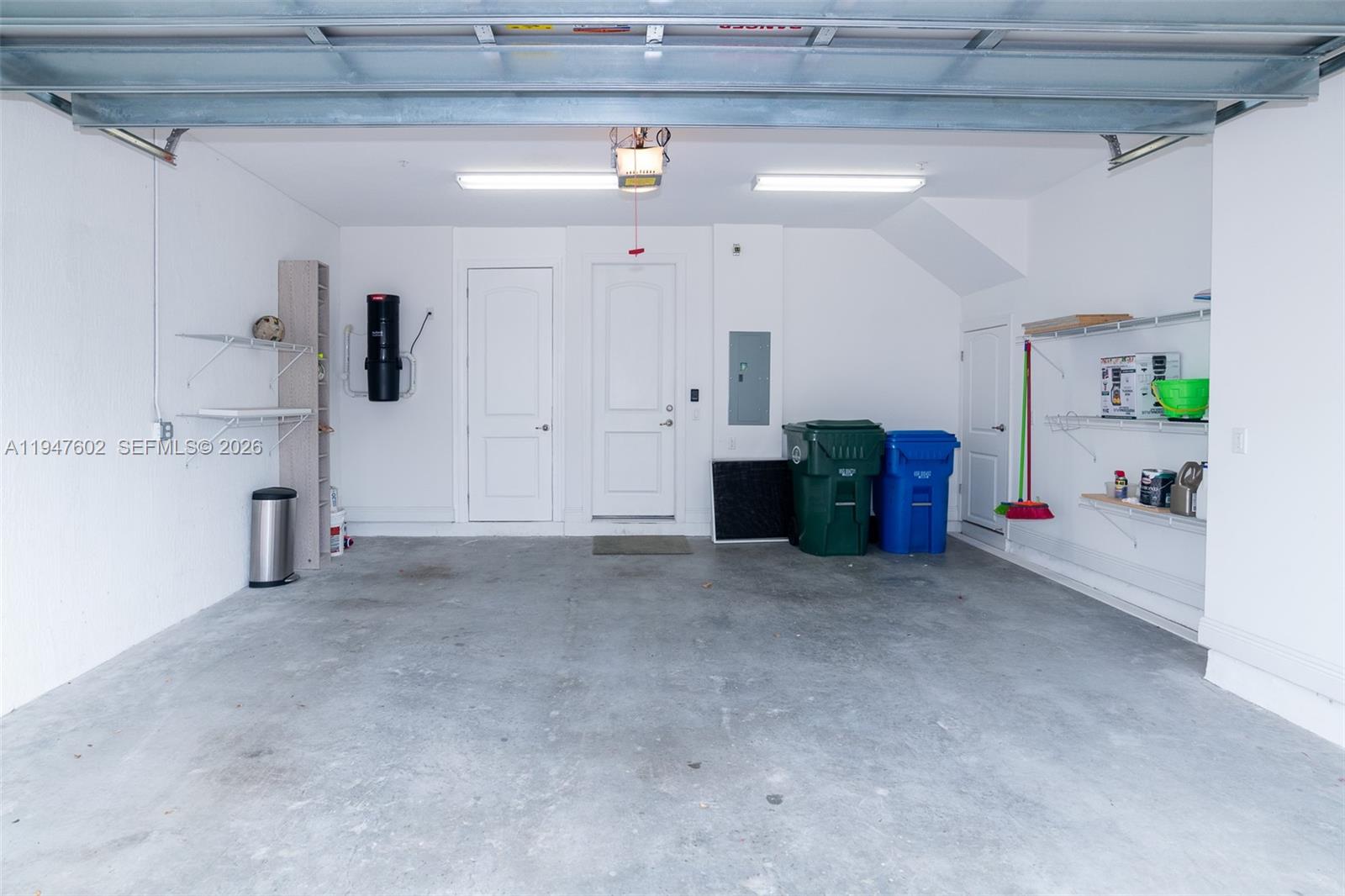 POINTE @ MIDDLE RIVER - Residential