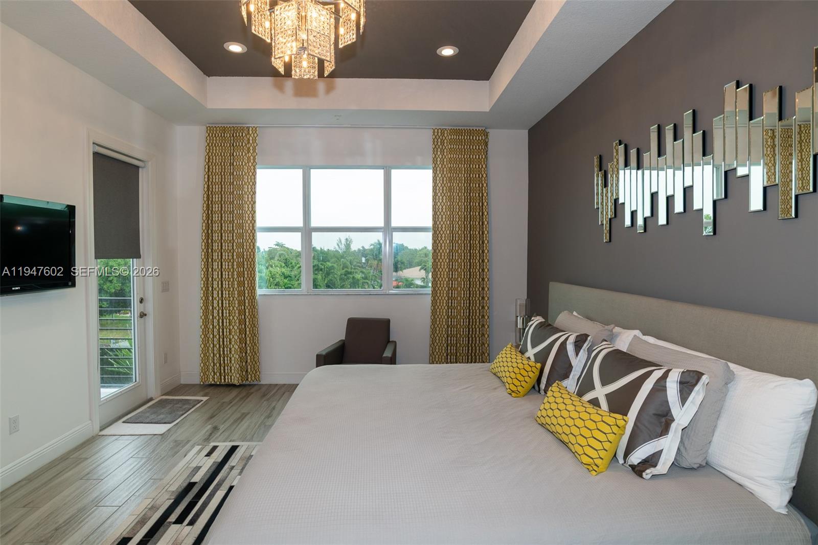 POINTE @ MIDDLE RIVER - Residential