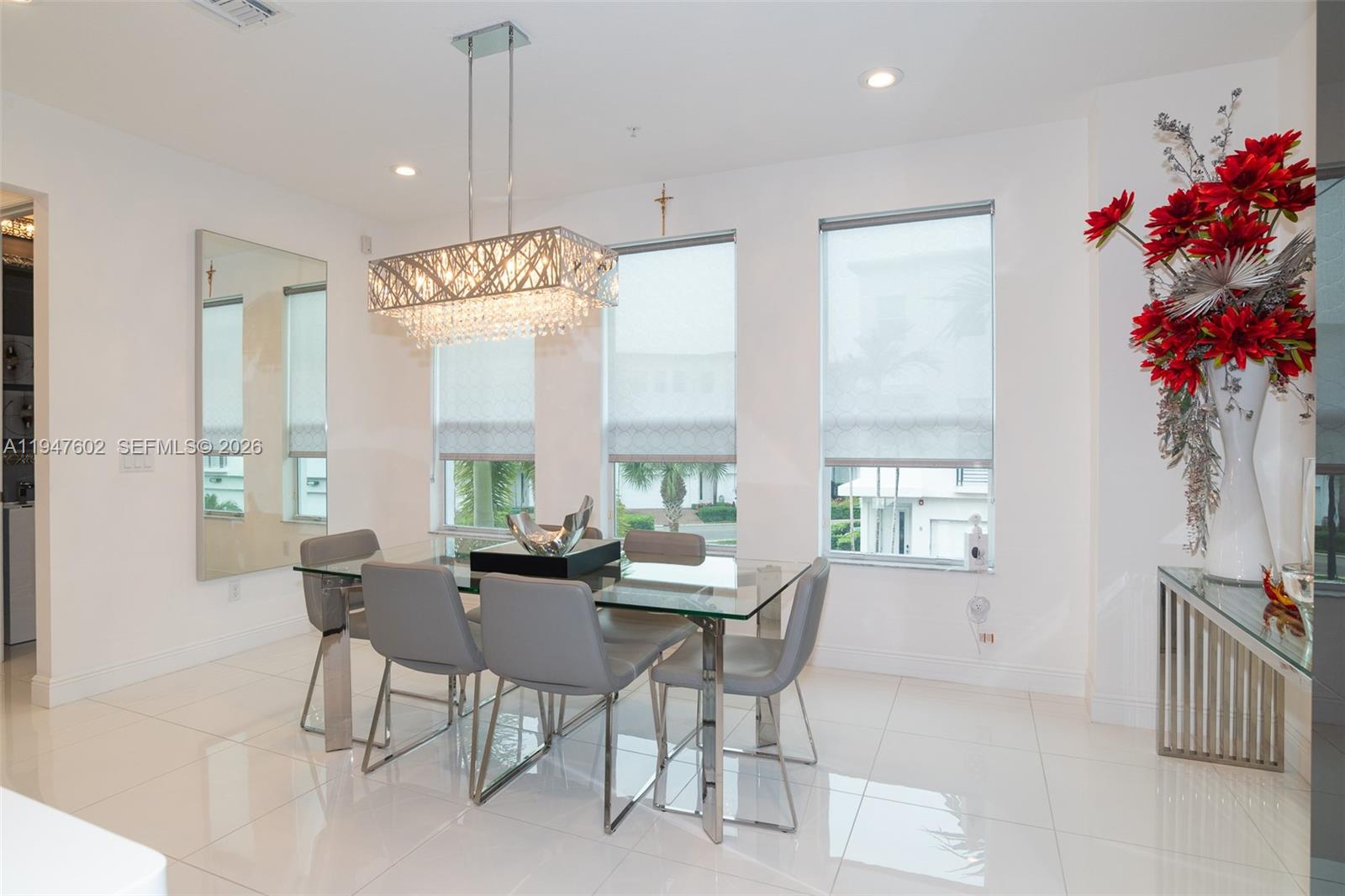 POINTE @ MIDDLE RIVER - Residential