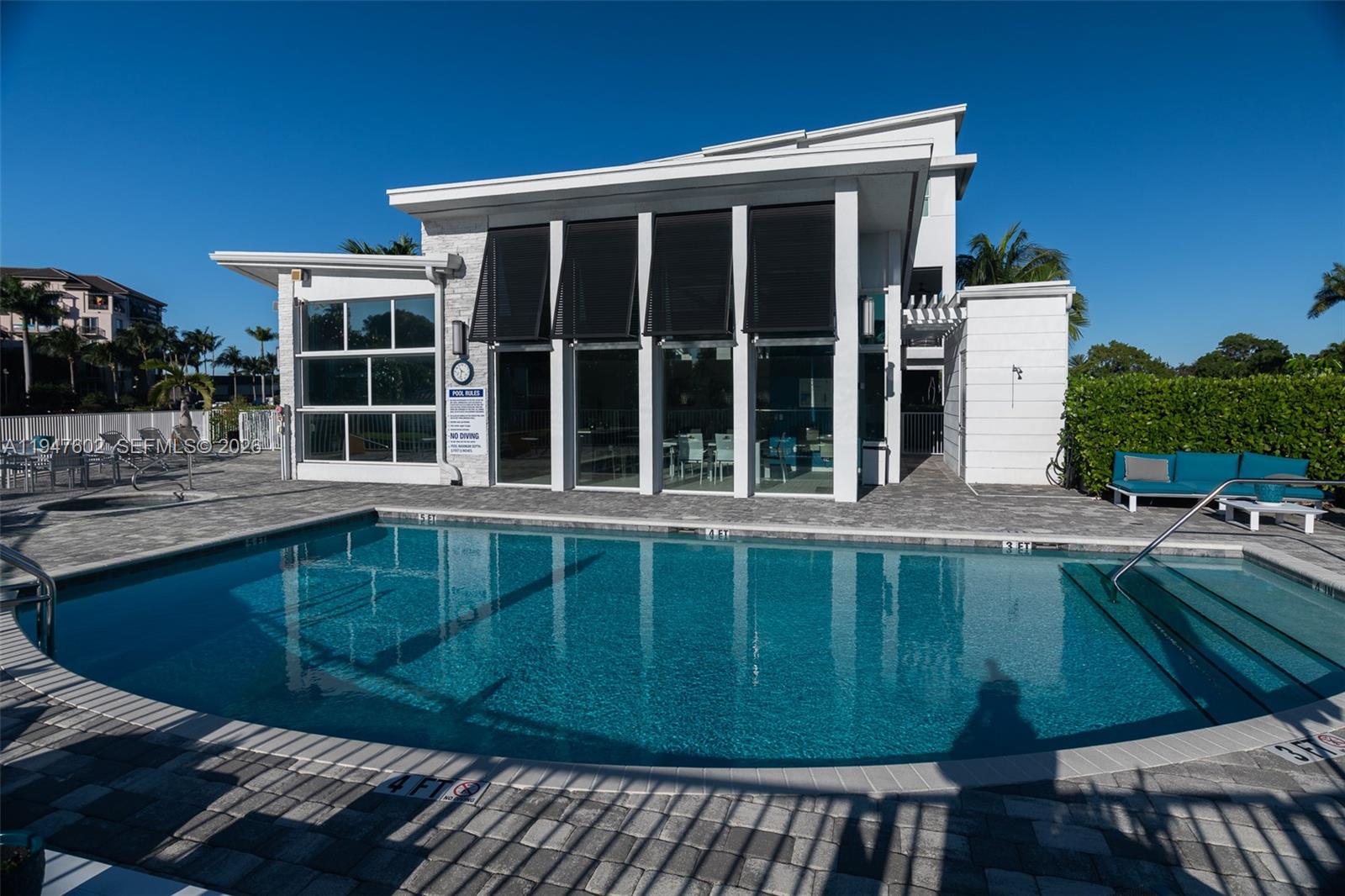 POINTE @ MIDDLE RIVER - Residential