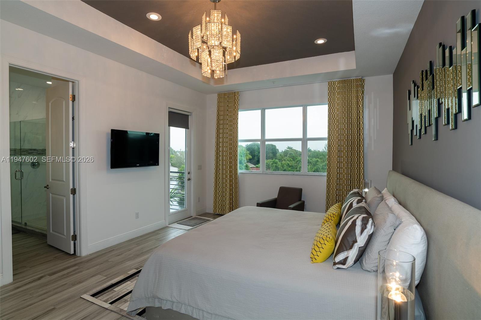 POINTE @ MIDDLE RIVER - Residential