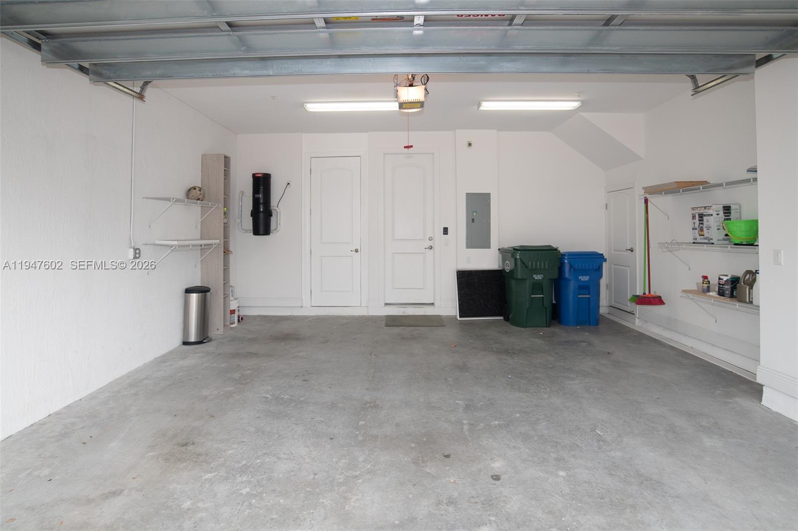 POINTE @ MIDDLE RIVER - Residential