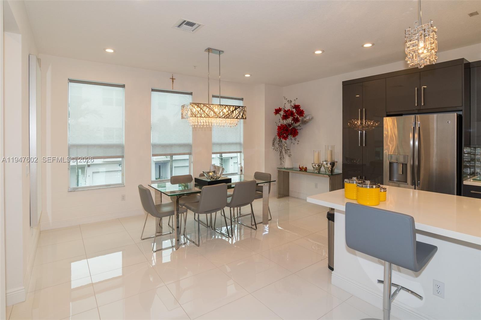 POINTE @ MIDDLE RIVER - Residential