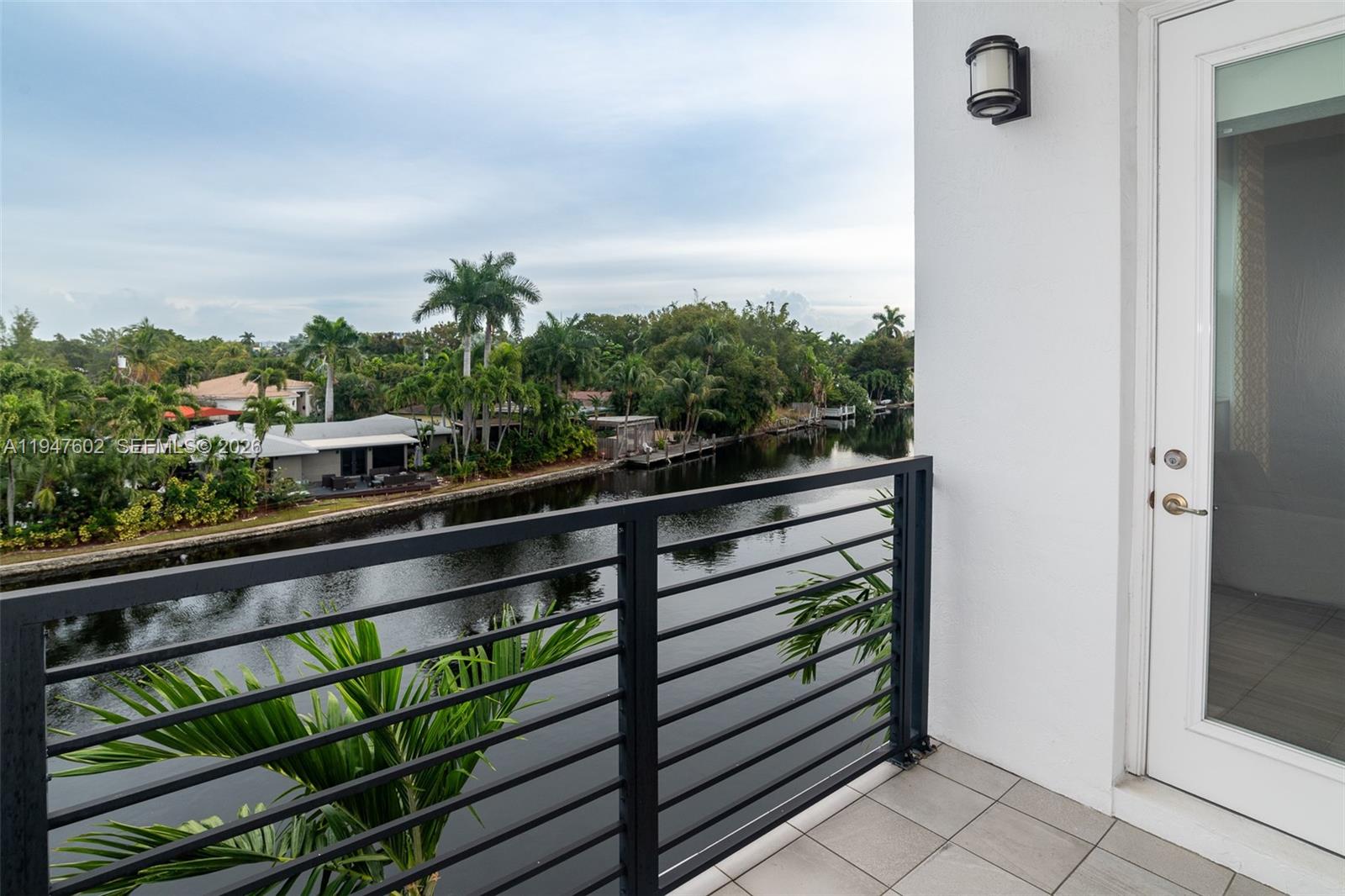 POINTE @ MIDDLE RIVER - Residential