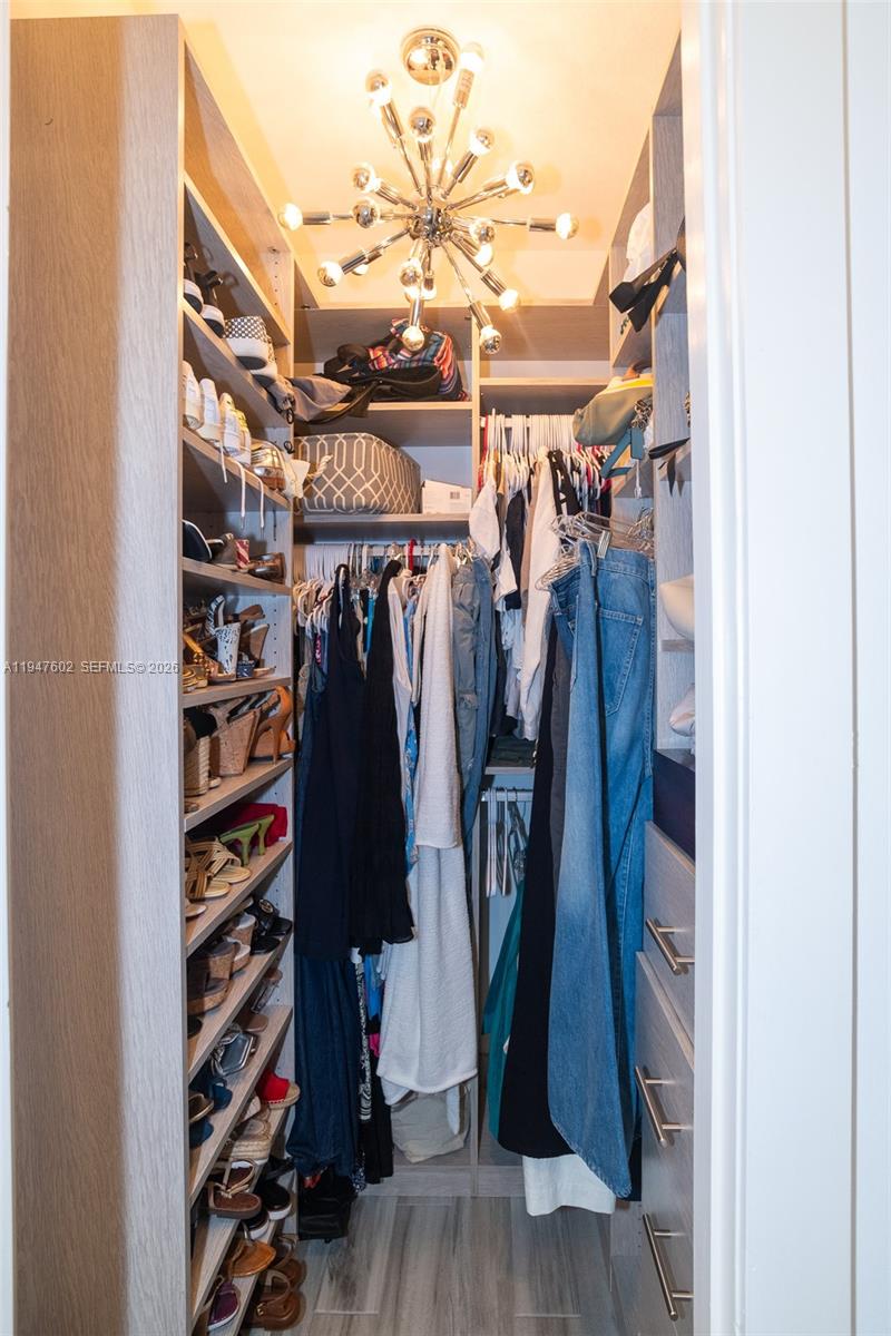 POINTE @ MIDDLE RIVER - Residential