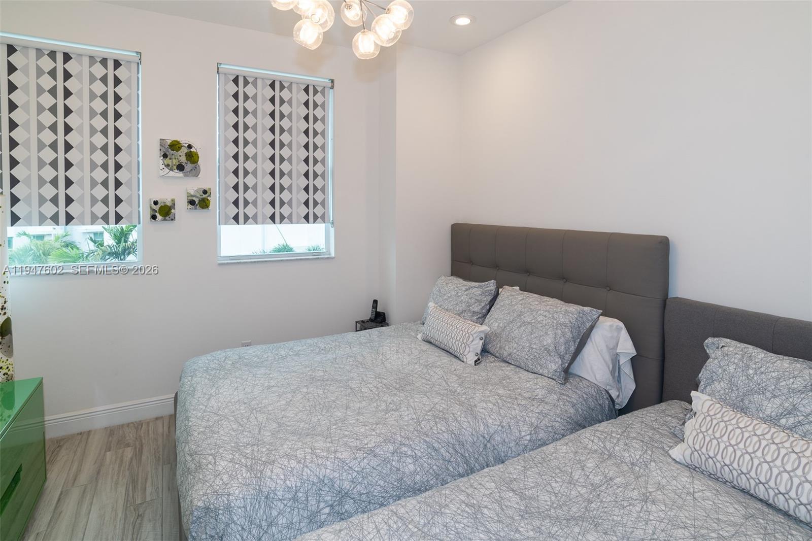 POINTE @ MIDDLE RIVER - Residential