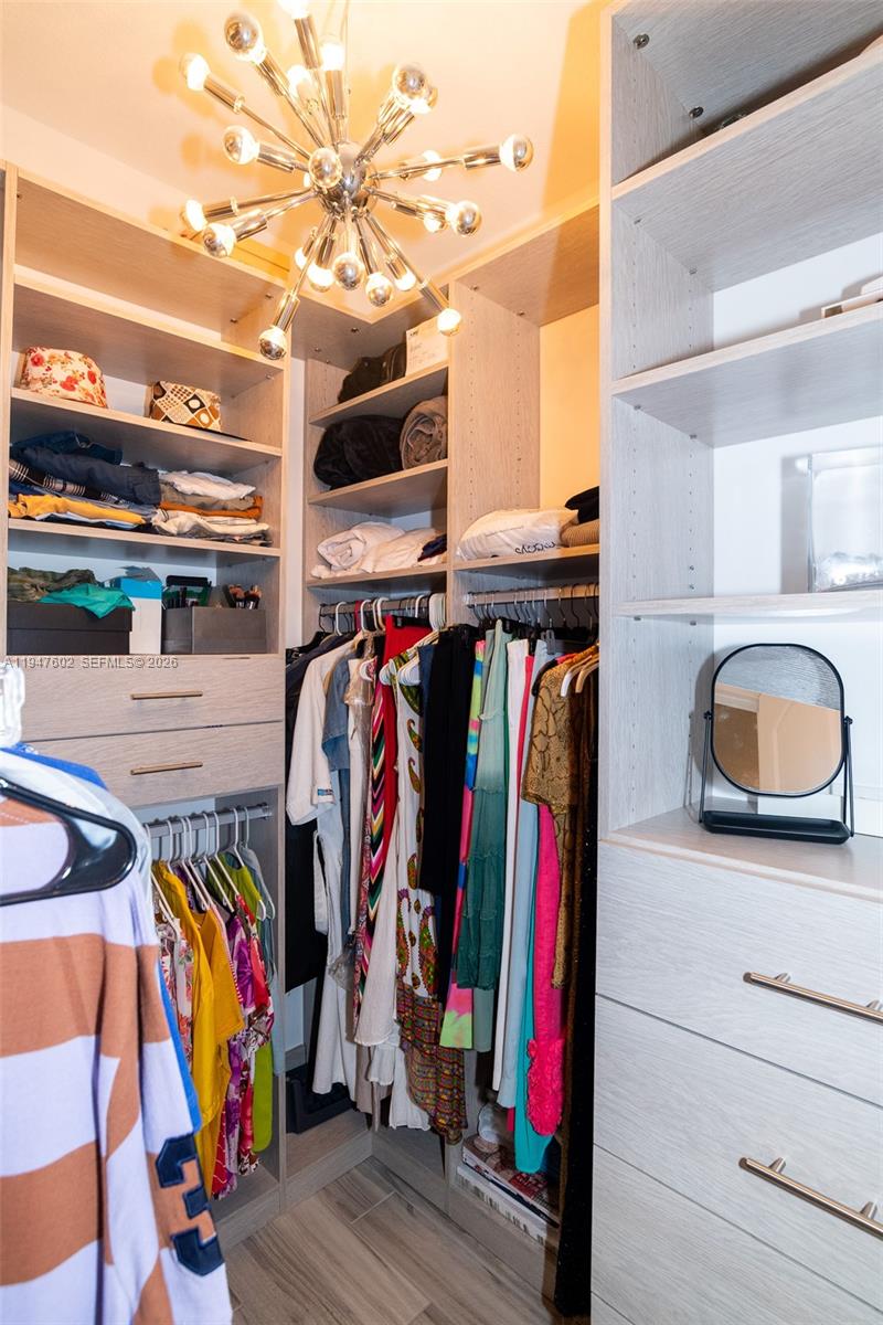 POINTE @ MIDDLE RIVER - Residential