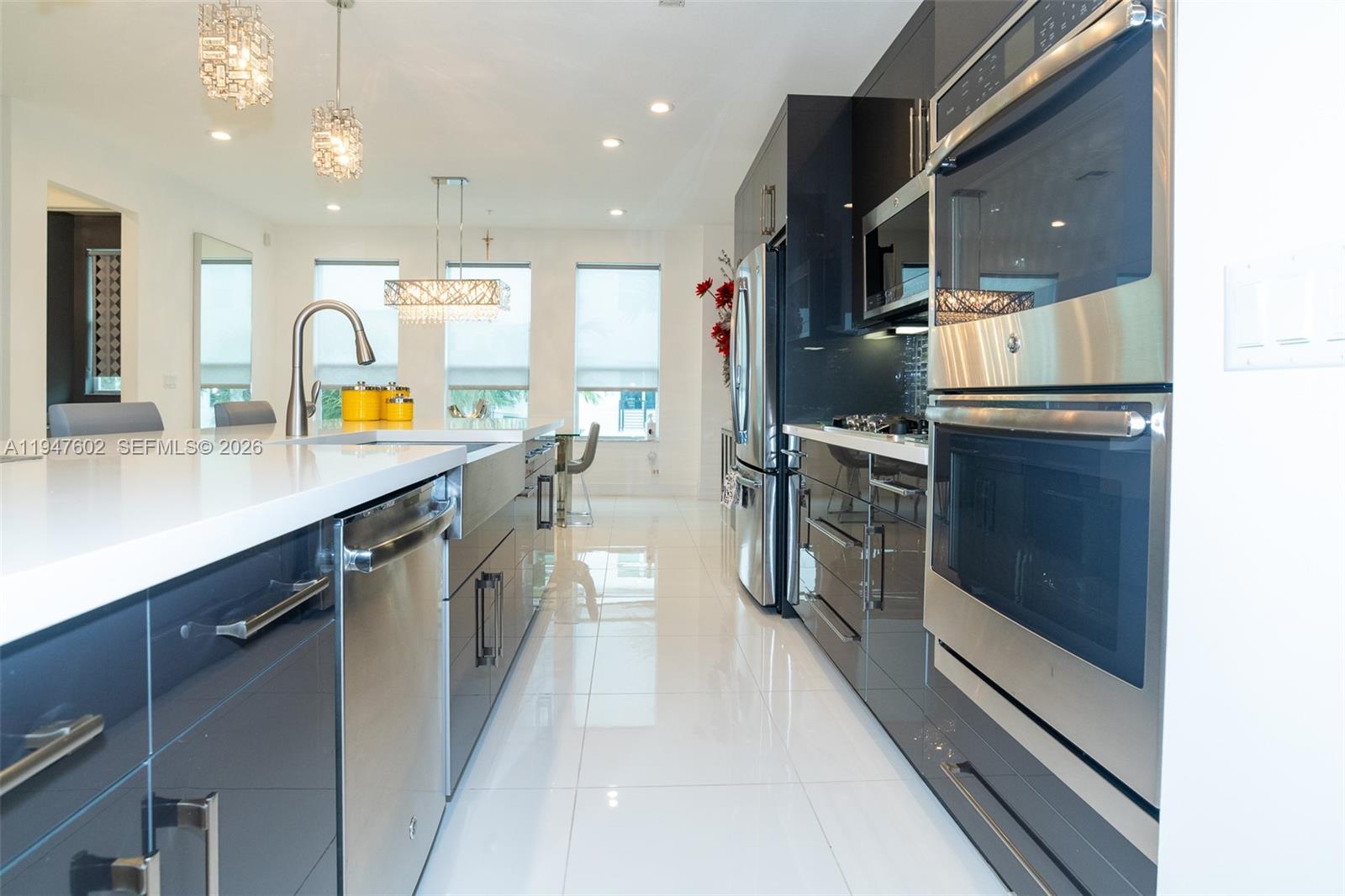 POINTE @ MIDDLE RIVER - Residential