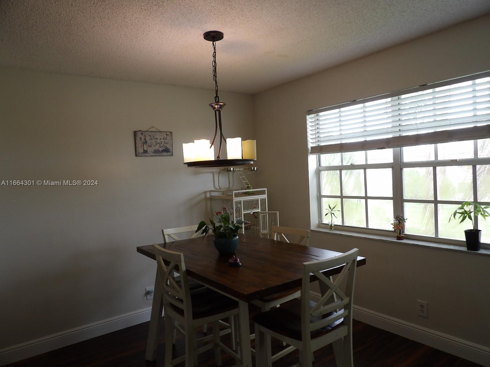 WINDMILL LAKES I CONDO - Residential