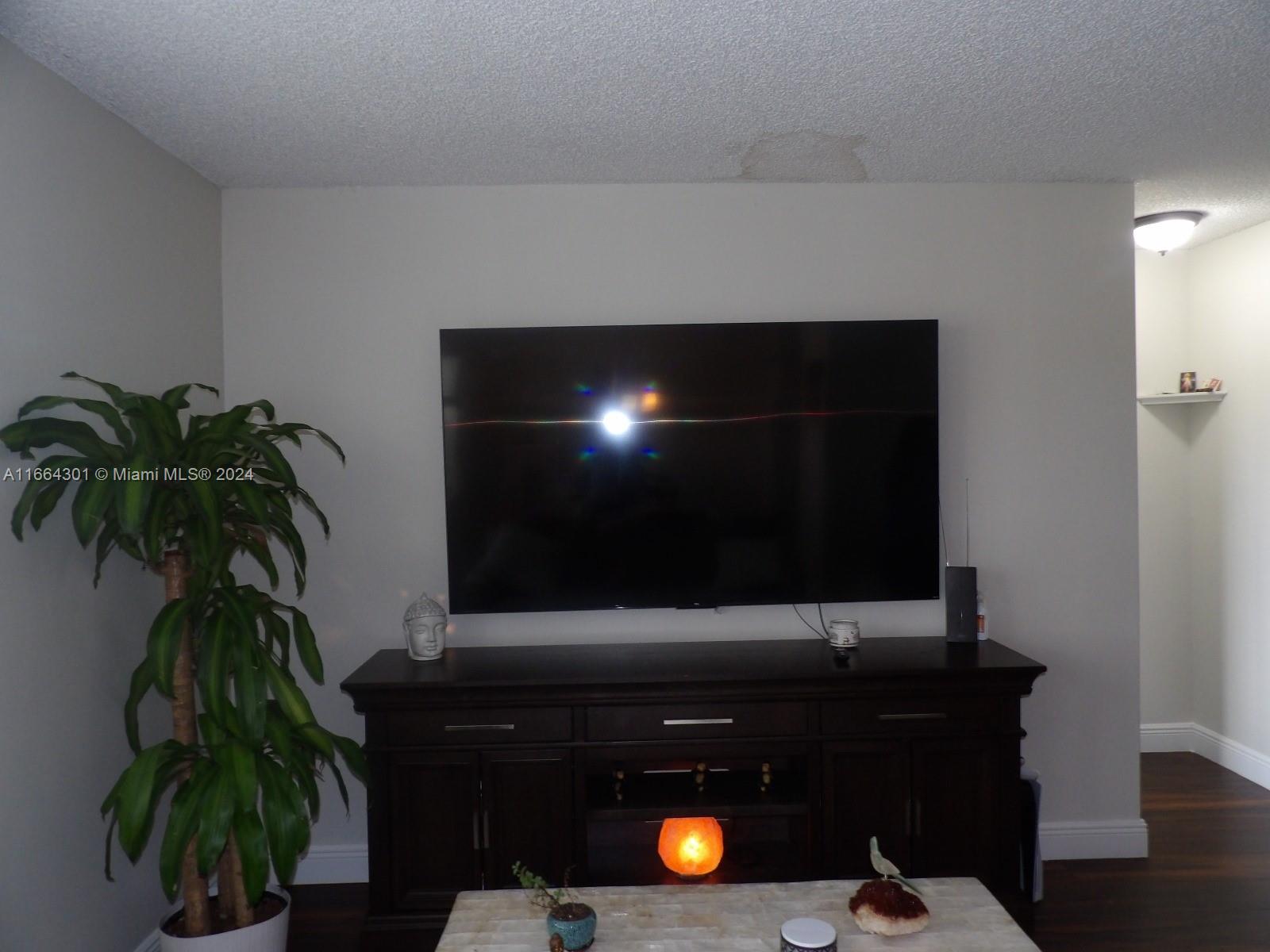 WINDMILL LAKES I CONDO - Residential