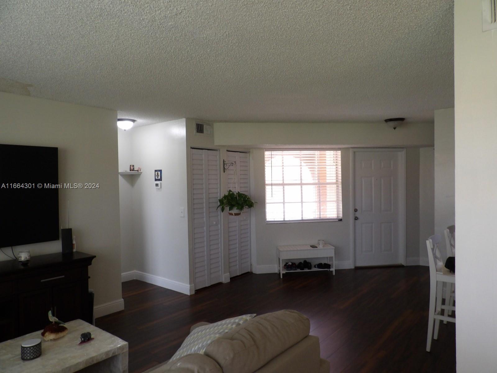 WINDMILL LAKES I CONDO - Residential