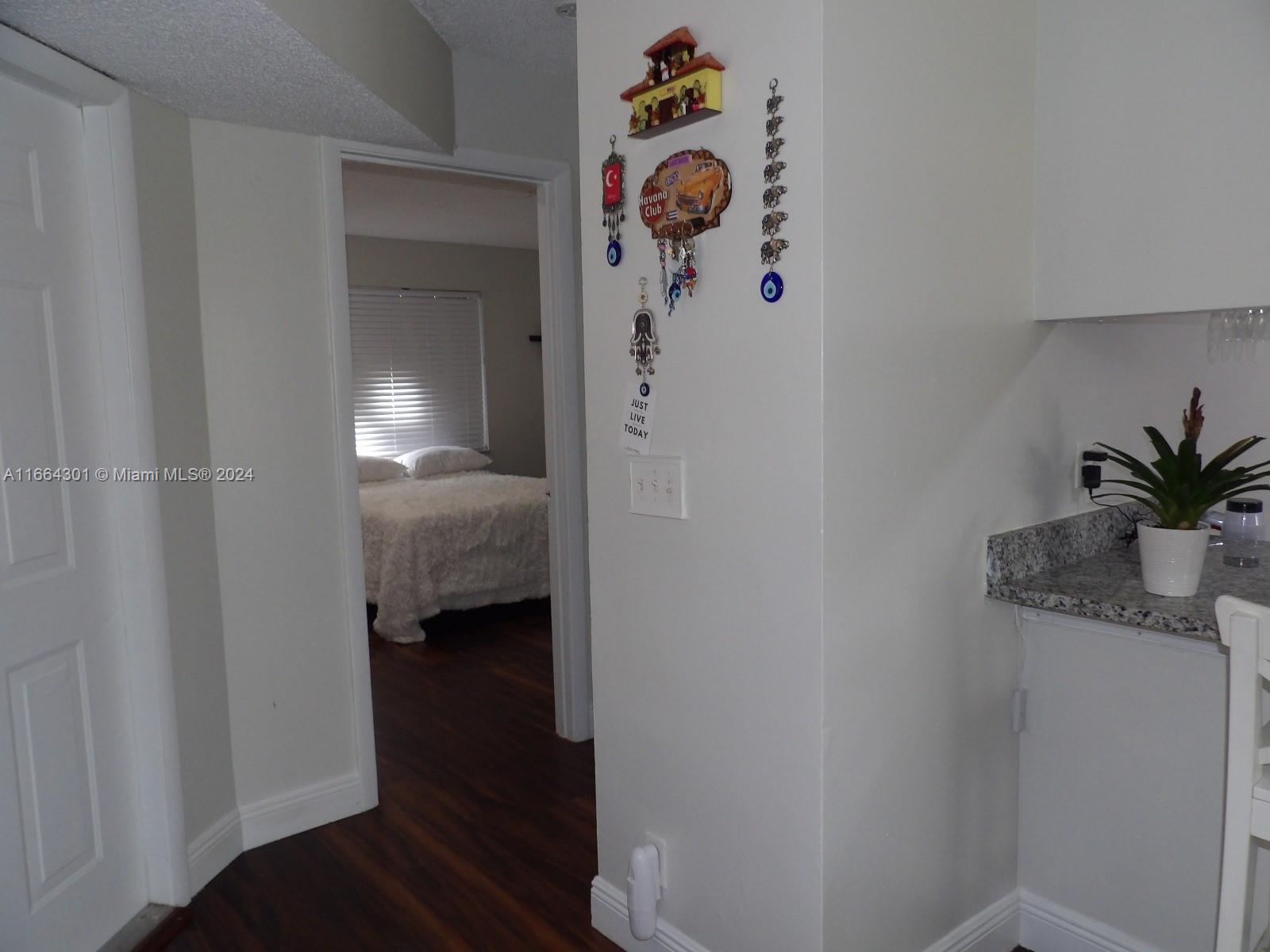 WINDMILL LAKES I CONDO - Residential