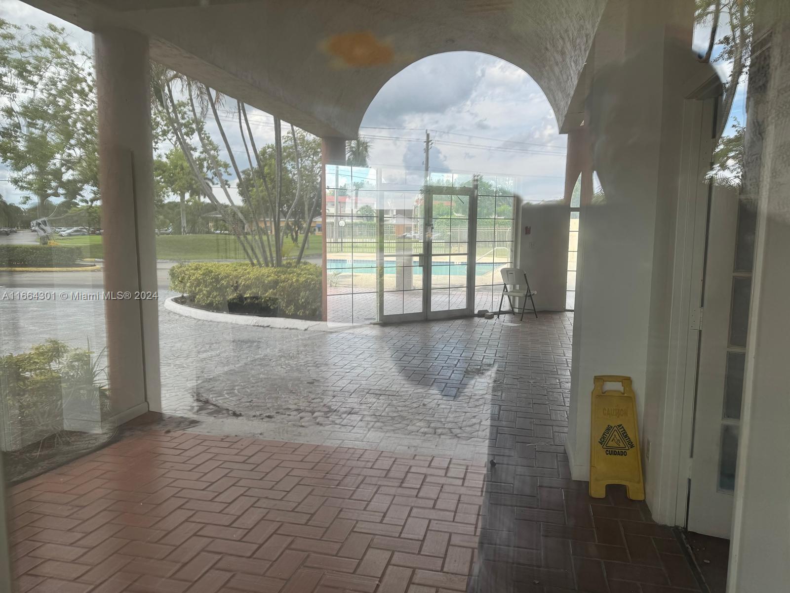 WINDMILL LAKES I CONDO - Residential
