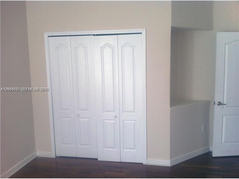 DORAL SOUTHEAST PATIO-HOM - Residential