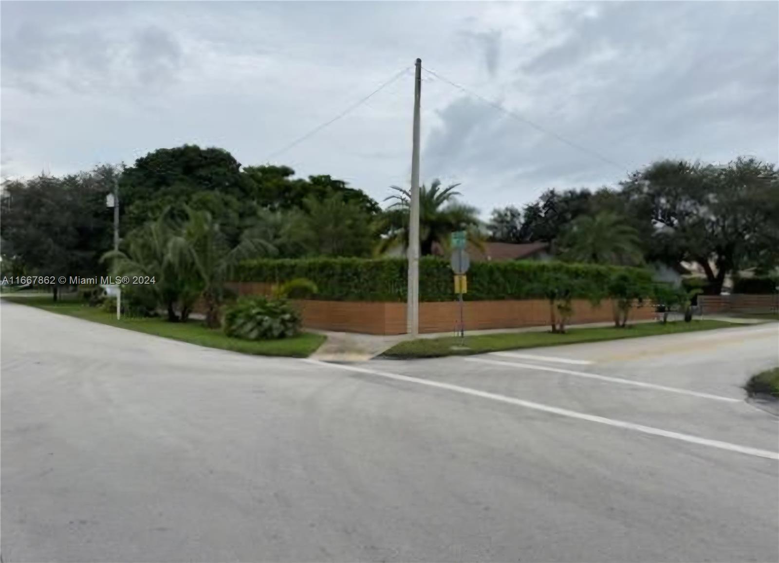 VENETIAN GARDEN REV - Residential