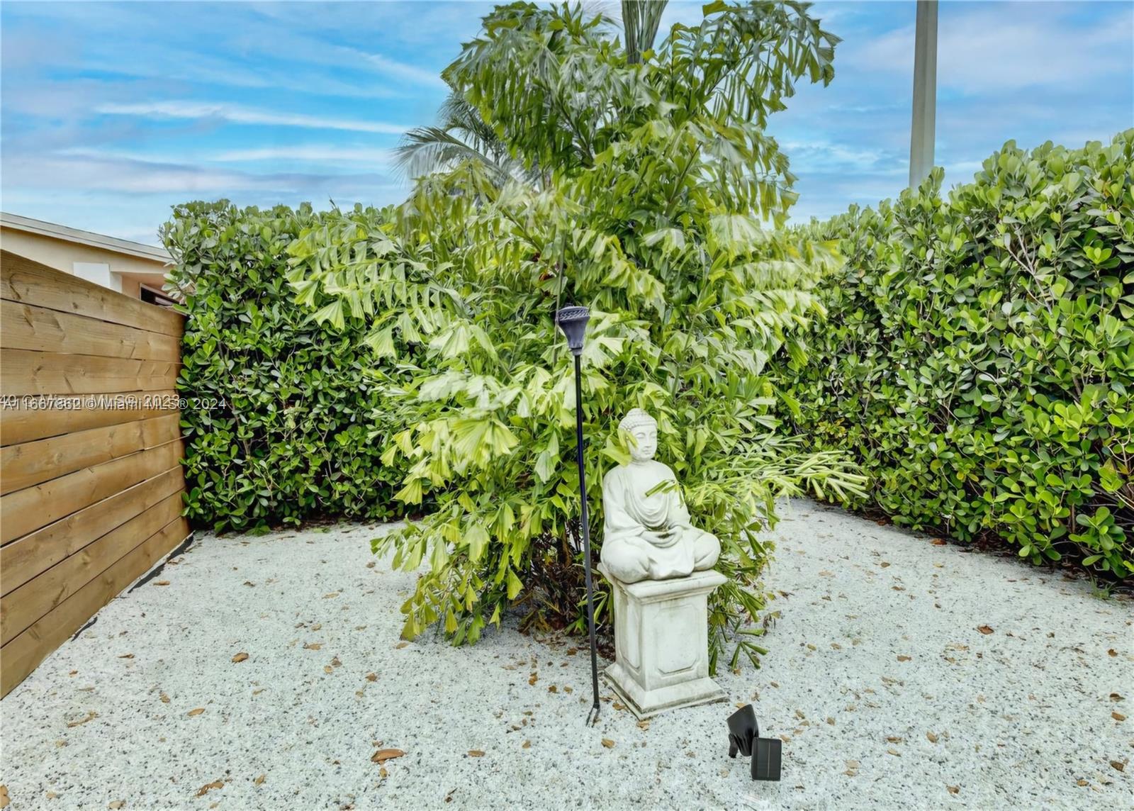 VENETIAN GARDEN REV - Residential