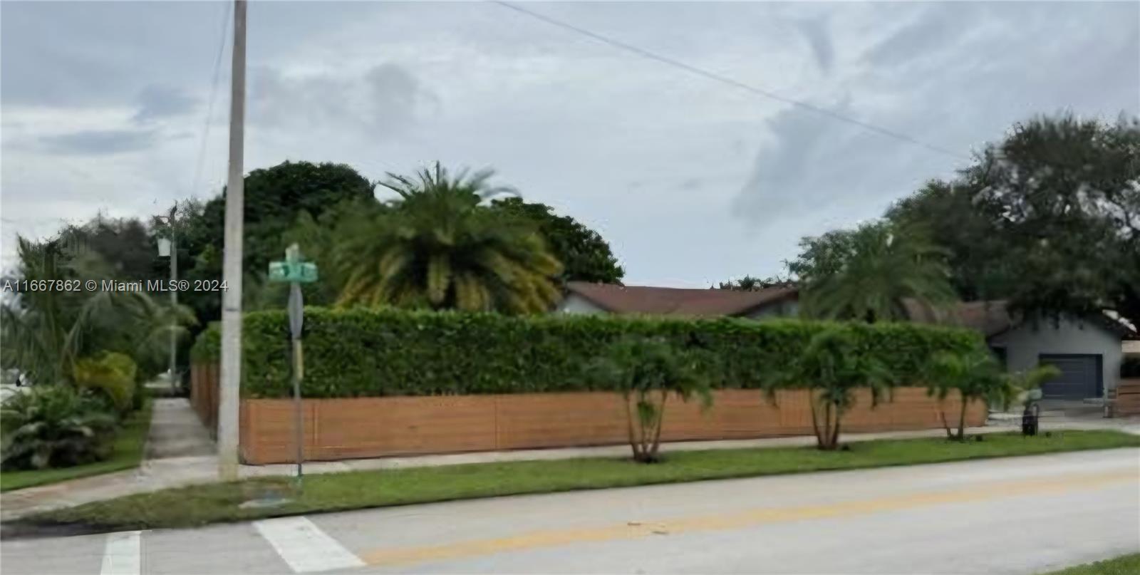 VENETIAN GARDEN REV - Residential