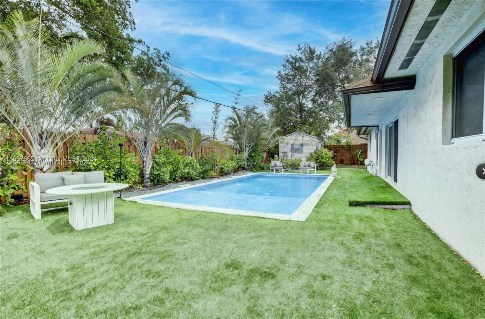 VENETIAN GARDEN REV - Residential