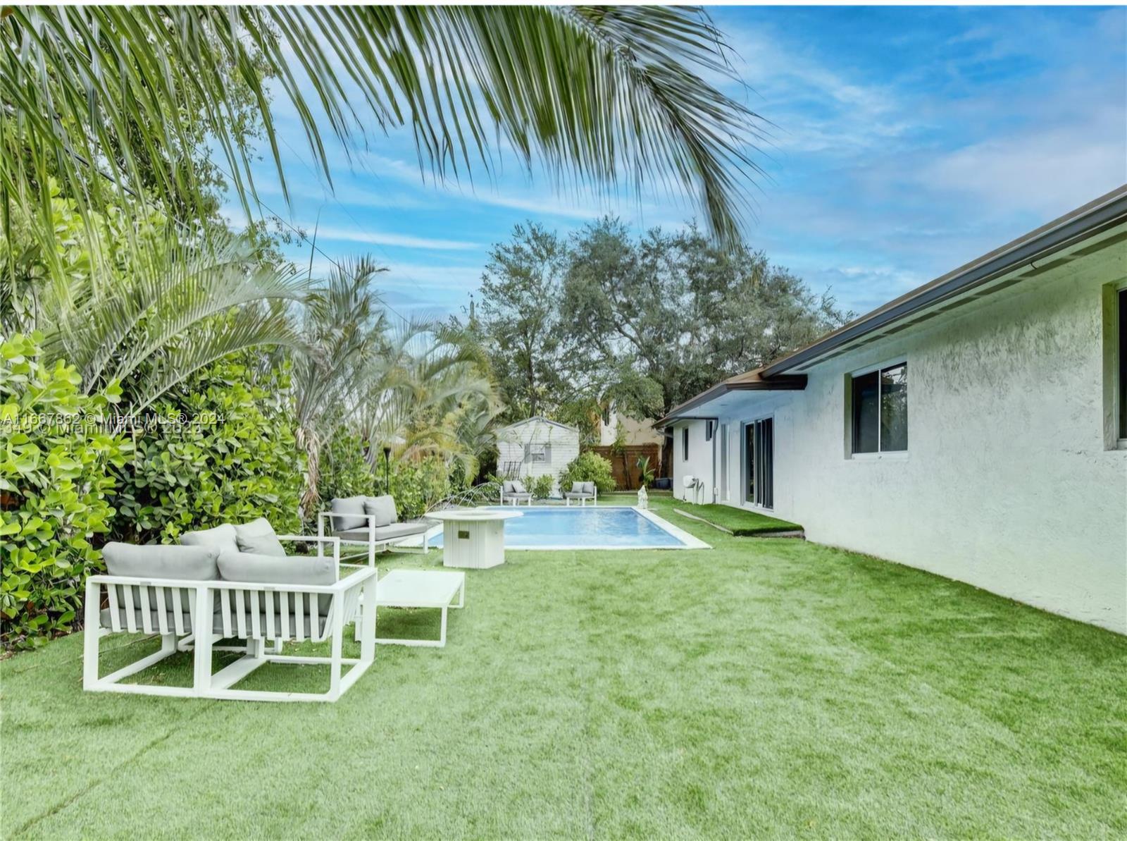 VENETIAN GARDEN REV - Residential