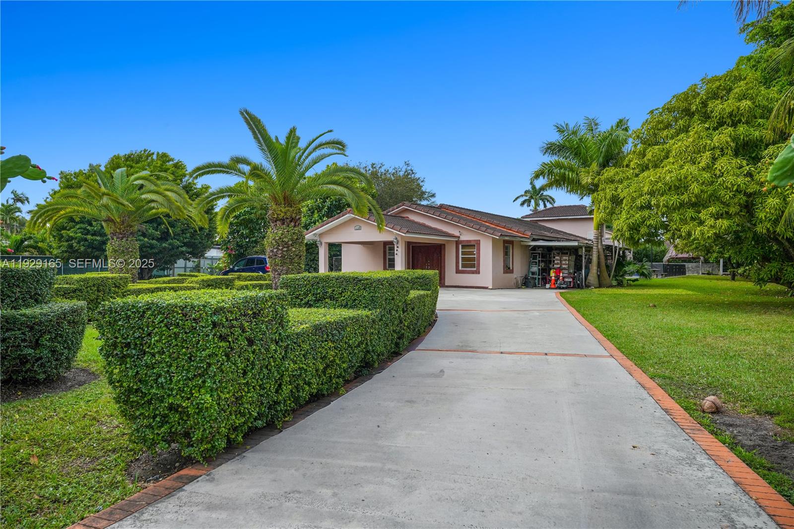 SWEETWATER ESTS SUB - Residential