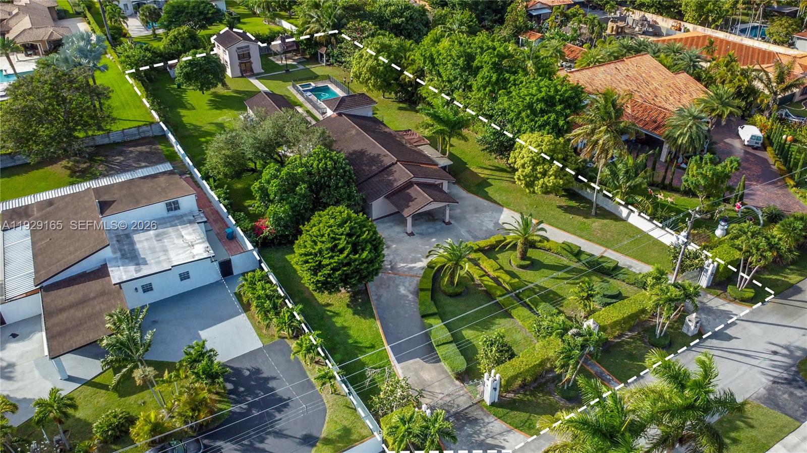 SWEETWATER ESTS SUB - Residential