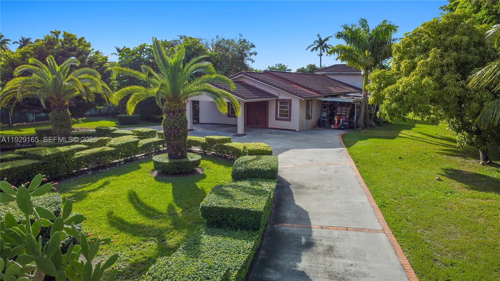 SWEETWATER ESTS SUB - Residential