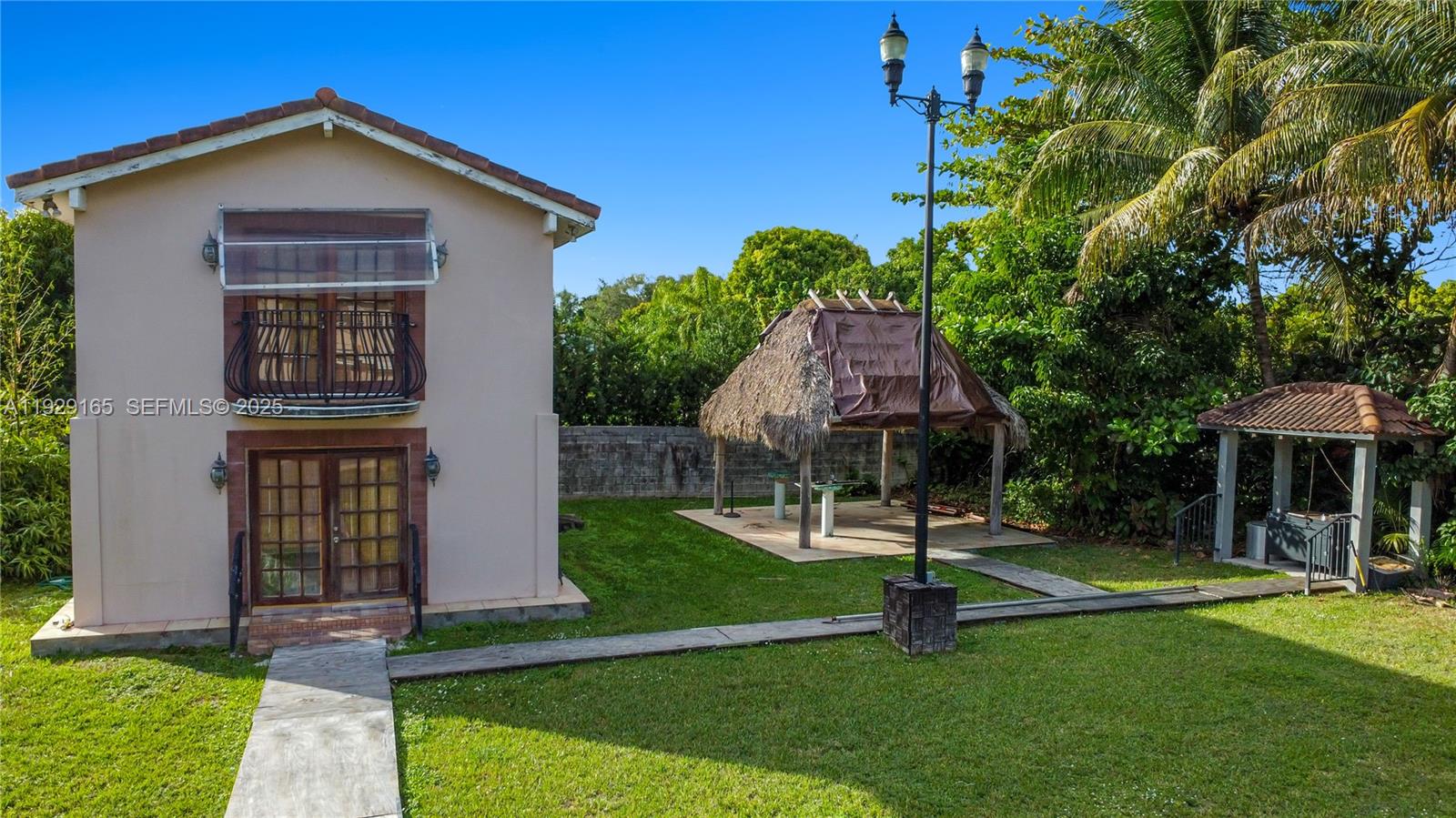 SWEETWATER ESTS SUB - Residential